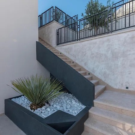 Rhapsody 1 Aurelia 1 Holiday home Makarska