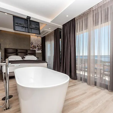 Rhapsody 1 Aurelia 1 Holiday home